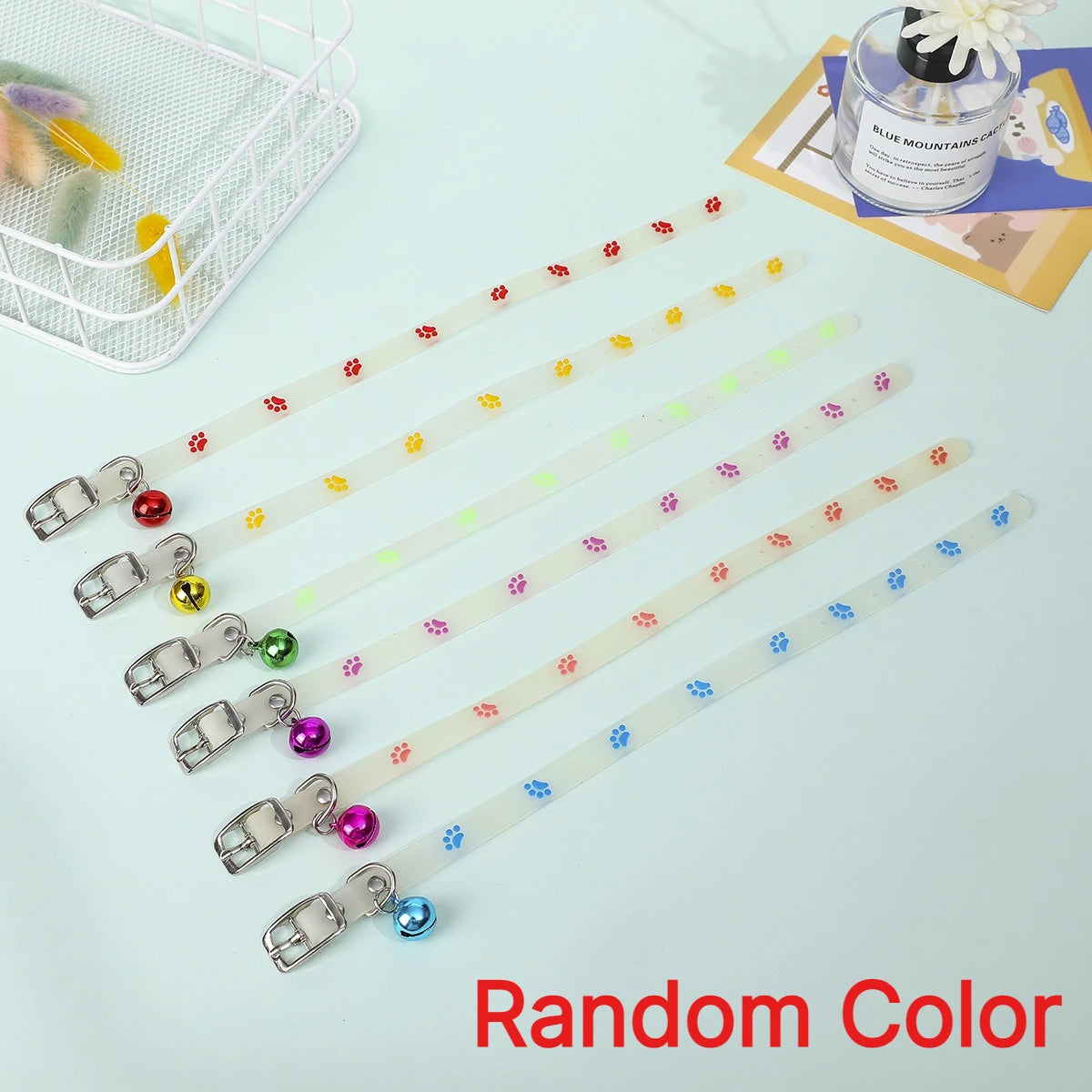 2pcs Pet Collar Set Night Walking Dog Anti-Lost Built-In Fluorescent Cat Dog Neck Ring with Bell (Color Random)
