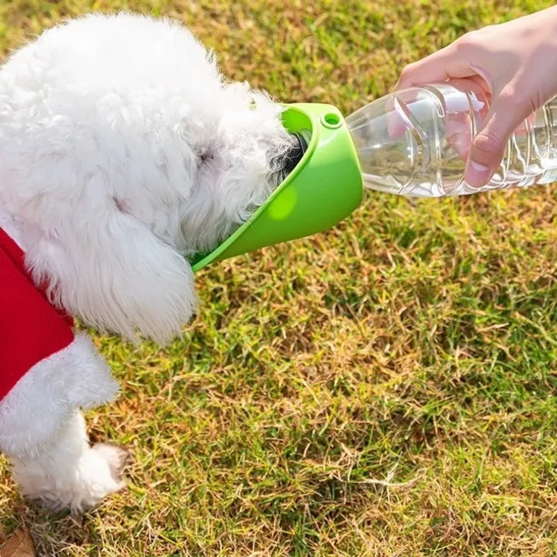 Portable Dog Cat Water Drinking Bowl Outdoor Pet Feeding Cup Leakproof Silicone Foldable Bottle Dispenser Pet Travel Supplies